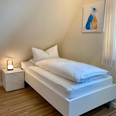 Huus Alex Holiday home