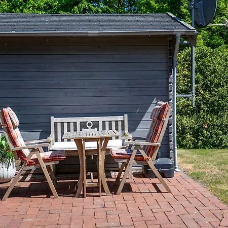 Huus Alex Holiday home *